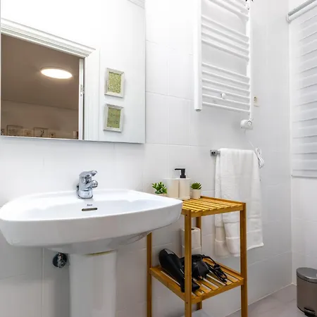 1 Parada Al Casco Viejo, 1 Min En Metro - Santutxu Apartamento