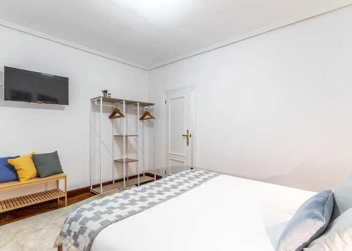 1 Parada Al Casco Viejo, 1 Min En Metro - Santutxu Апартаменты