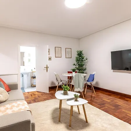 Apartamento 1 Parada Al Casco Viejo, 1 Min En Metro - Santutxu *