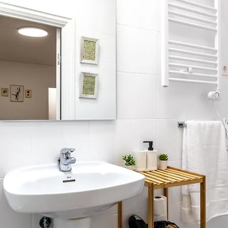 Apartman 1 Parada Al Casco Viejo, 1 Min En Metro - Santutxu