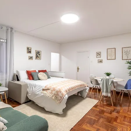 1 Parada Al Casco Viejo, 1 Min En Metro - Santutxu Bilbao