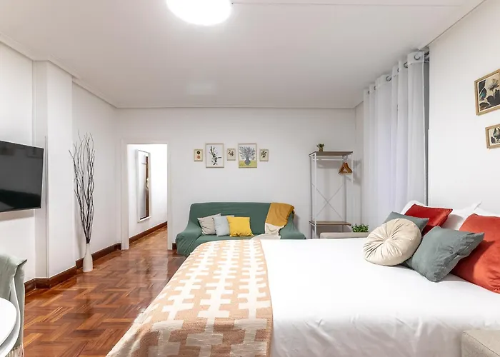 1 Parada Al Casco Viejo, 1 Min En Metro - Santutxu *