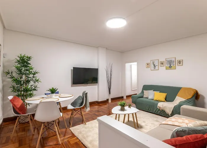 1 Parada Al Casco Viejo, 1 Min En Metro - Santutxu * بلباو